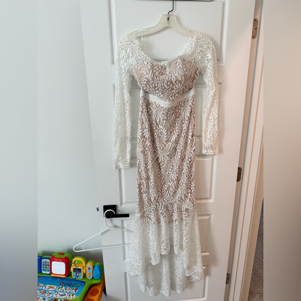 L’ATISTE BY AMY Cream Nude Maxi Lace Crochet Bodycon Dress Women's Size Medium